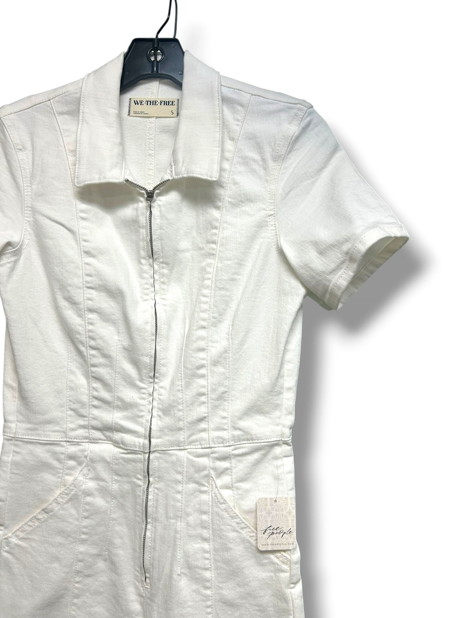NWT WE THE FREE JAYDE FLAIR LEG ZIP UP DENIM JUMPSUIT WHITE SIZE SMALL