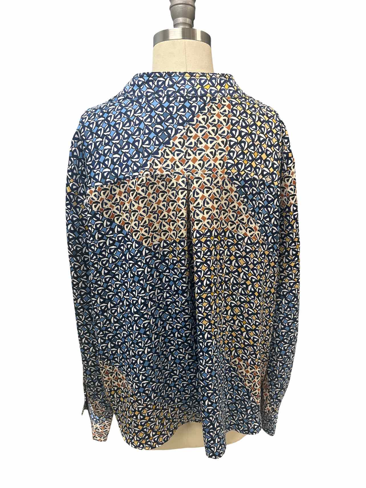 NIC+ZOE MONOGRAM MIX PRINT BLOUSE SIZE: XL