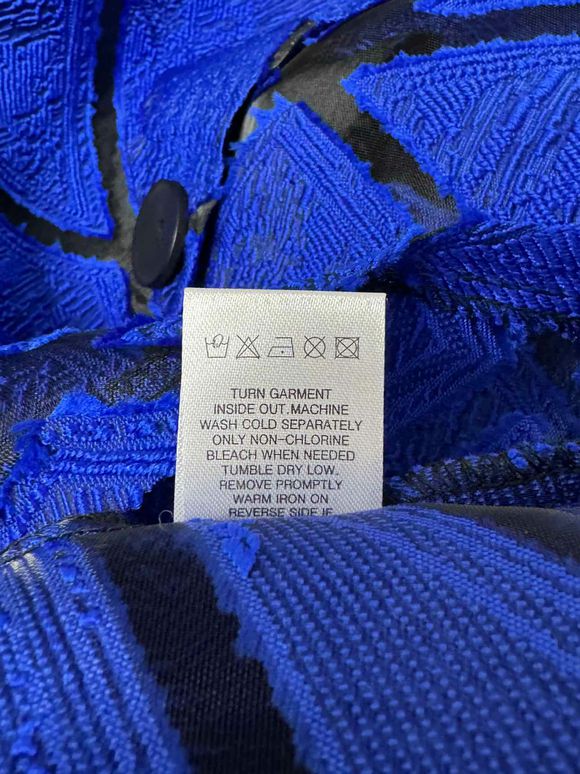 DAMEE INC. NWT! TEXTURED MESH DETAIL SWING ROYAL BLUE JACKET SIZE M