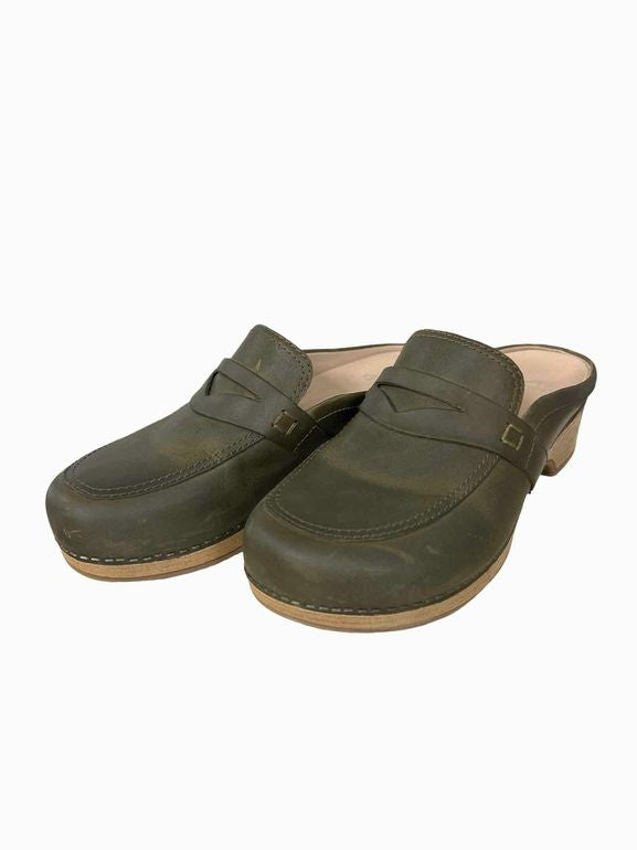 DANSKO  BEL OILED LOAFER CLOG SIZE: 8