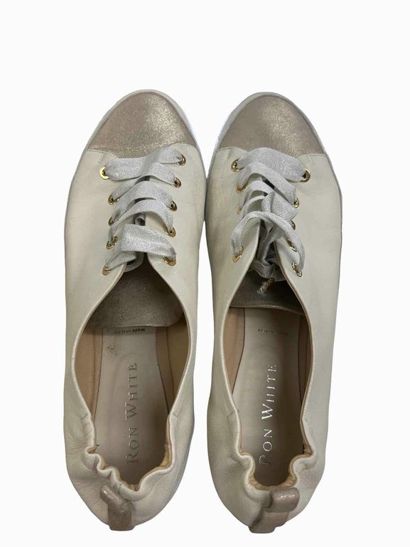 RON WHITE NOVA ICE WEATHERPROOF SNEAKER SIZE: 11