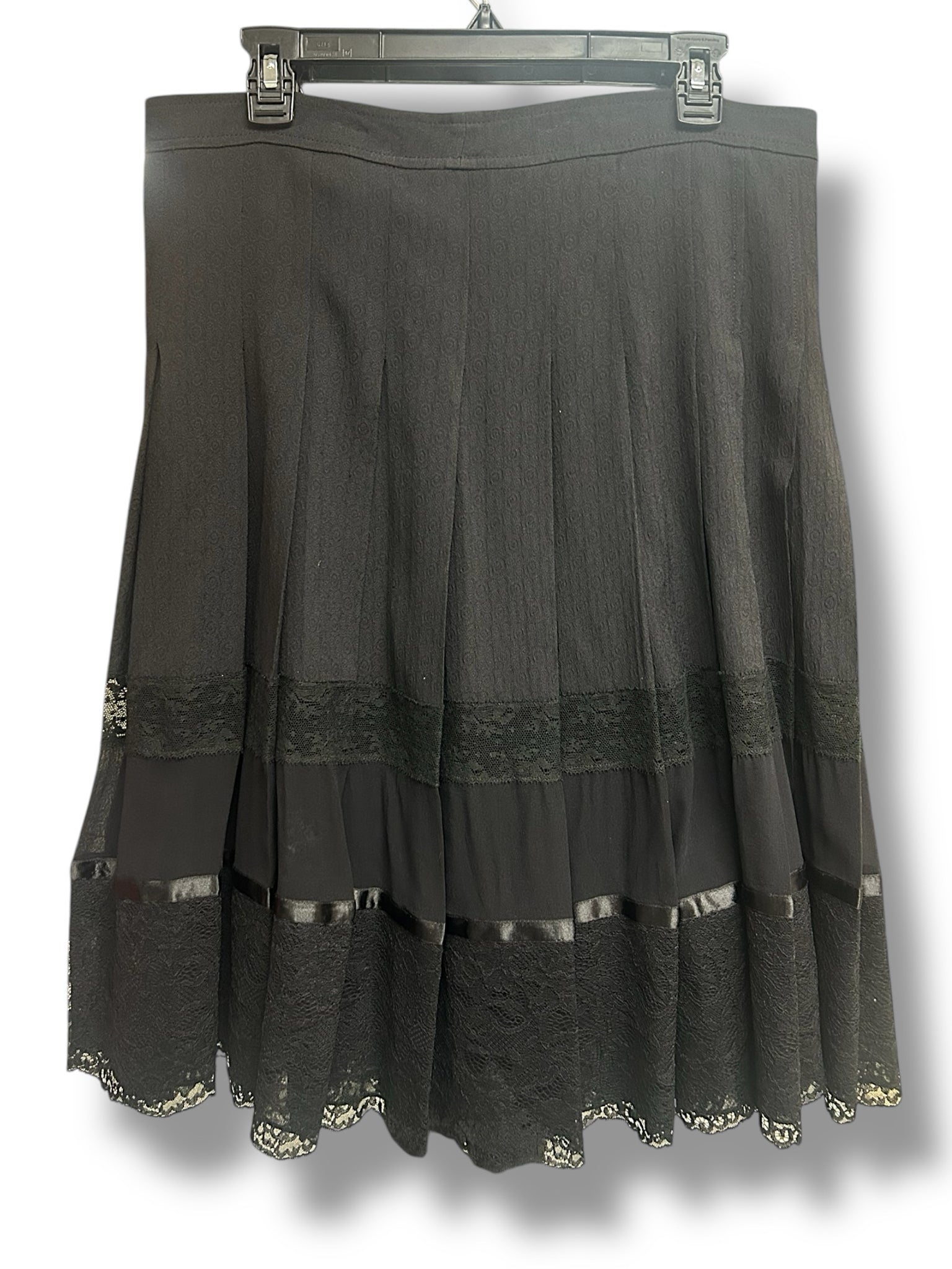 DOLCE & GABBANA BLACK PLEATED LACE MIDI SKIRT SIZE IT 46 US SMALL