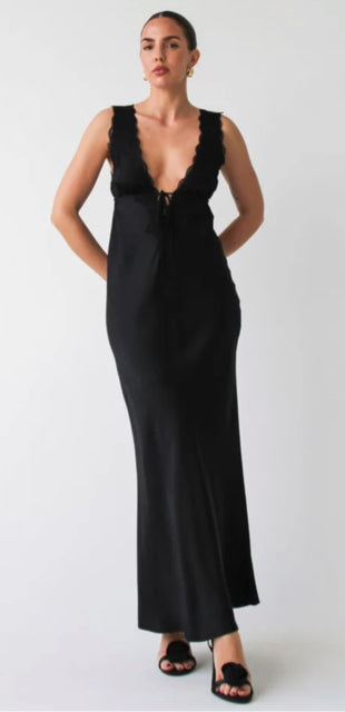 RUMORED VENICE SATIN MAXI DRESS BLACK LACE  MIDI SIZE MEDIUM