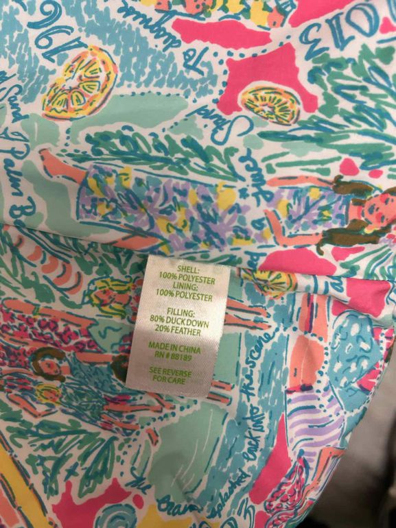 LILLY PULITZER IN THE BEGINNING PRINT PUFFER VEST SIZE: M/L