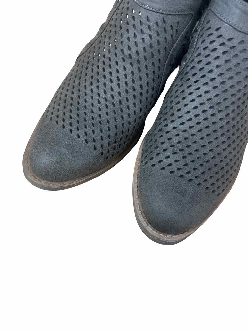 FREE PEOPLE  NEW W/BOX MATISSE COCONUTS LILAH LAZER CUT LOAFERS SIZE: 8.5