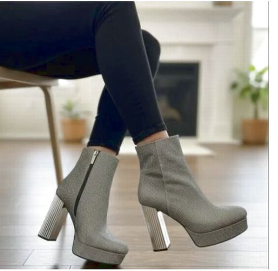 MICHAEL KORS PORTER SILVER GLITTER PLATFORM BOOT 8