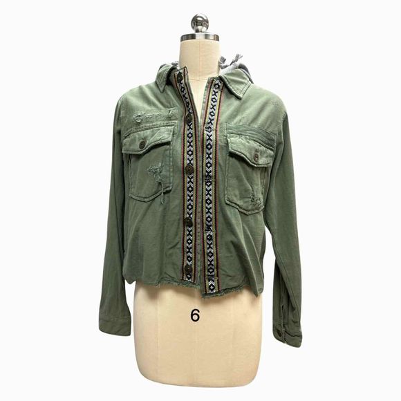 FREE PEOPLE CROPPED MILITARY EMBROIDERED GREEN JACKET SIZE S