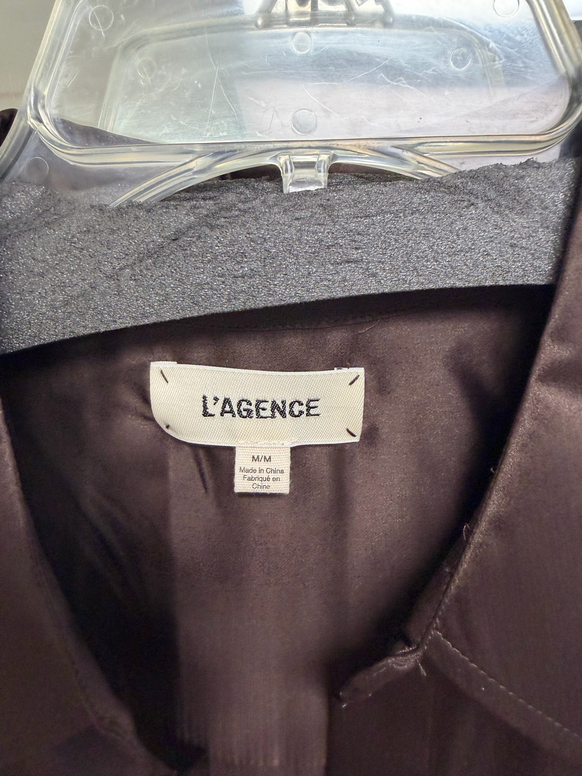 L'AGENCE CHOCOLATE BROWN TYLER SATIN SILK BUTTON DOWN BLOUSE SIZE MEDIUM