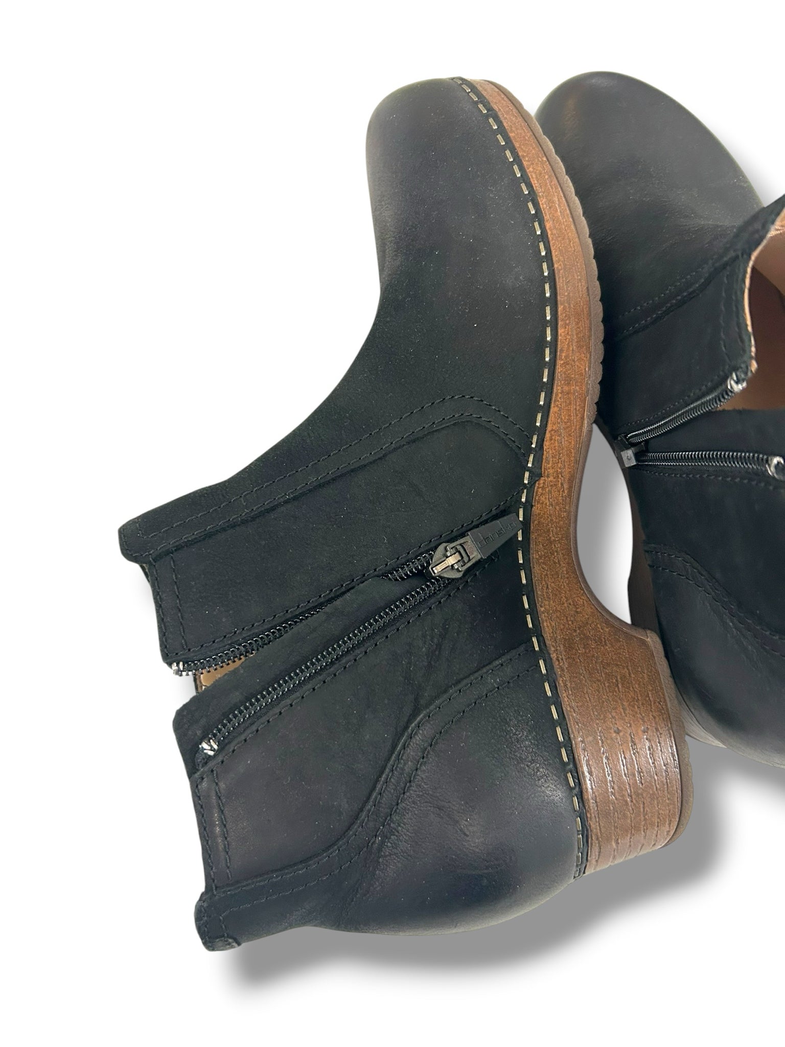 NEW IN BOX DANSKO BARBARA BLACK LEATHER ANKLE BOOTIES SIZE 40 US 9.5