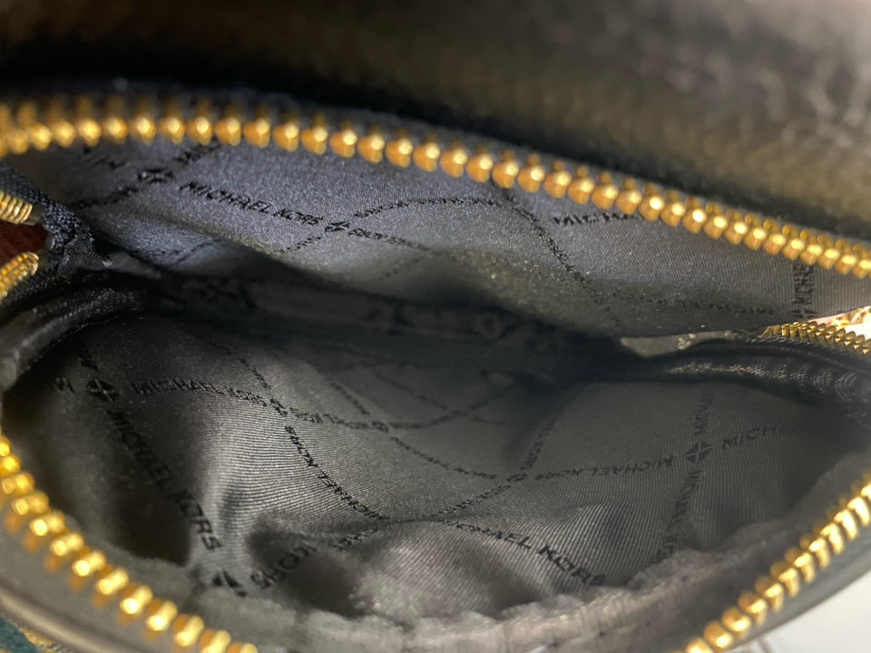 MICHAEL KORS JET SET TRAVEL MEDIUM PEBBLED LEATHER CROSSBODY BAG