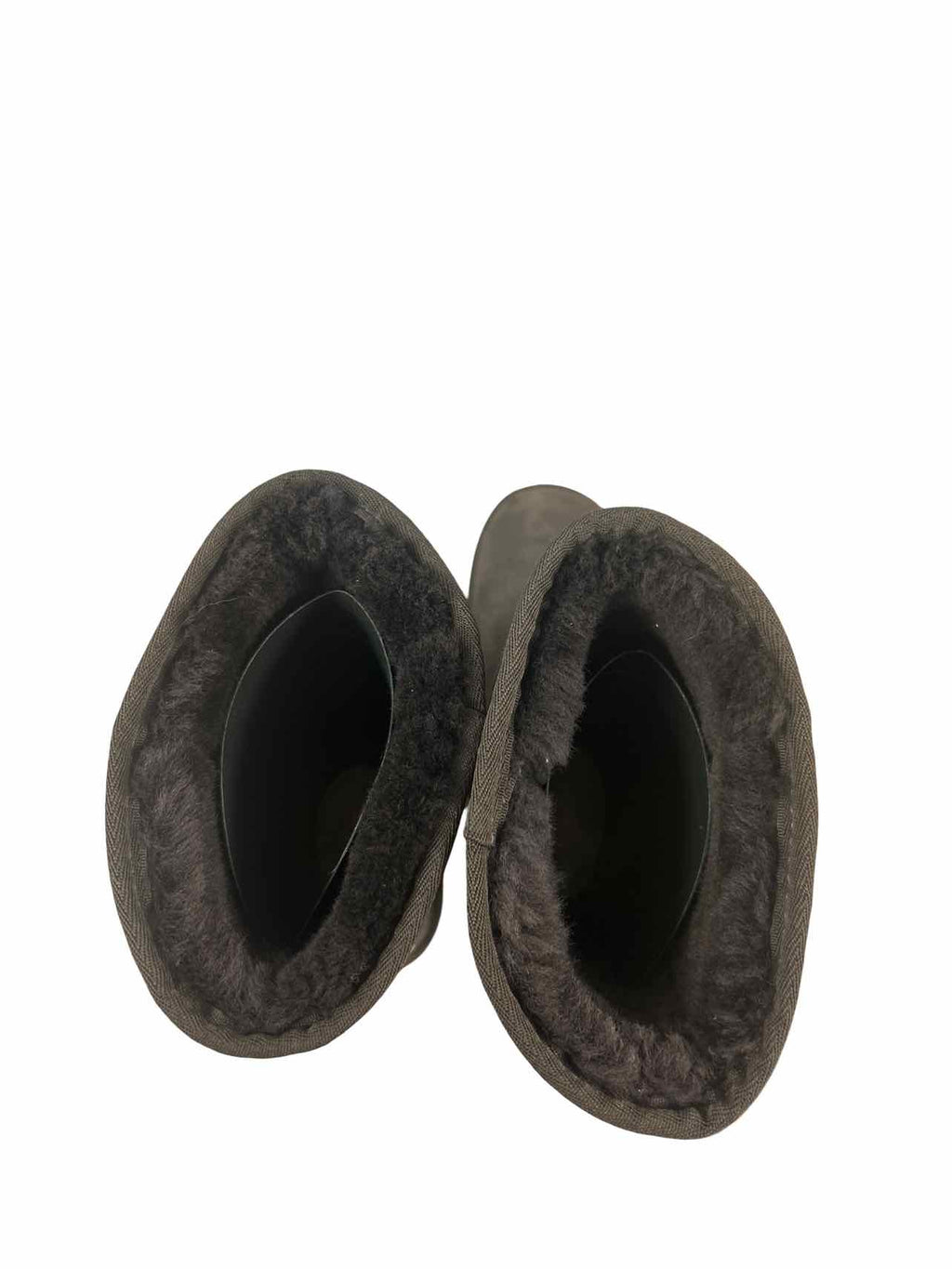 UGG NWB CLASSIC TALL SUEDE SHEEPSKIN SIZE: 6 - WEARHOUSE  CONSIGNMENT