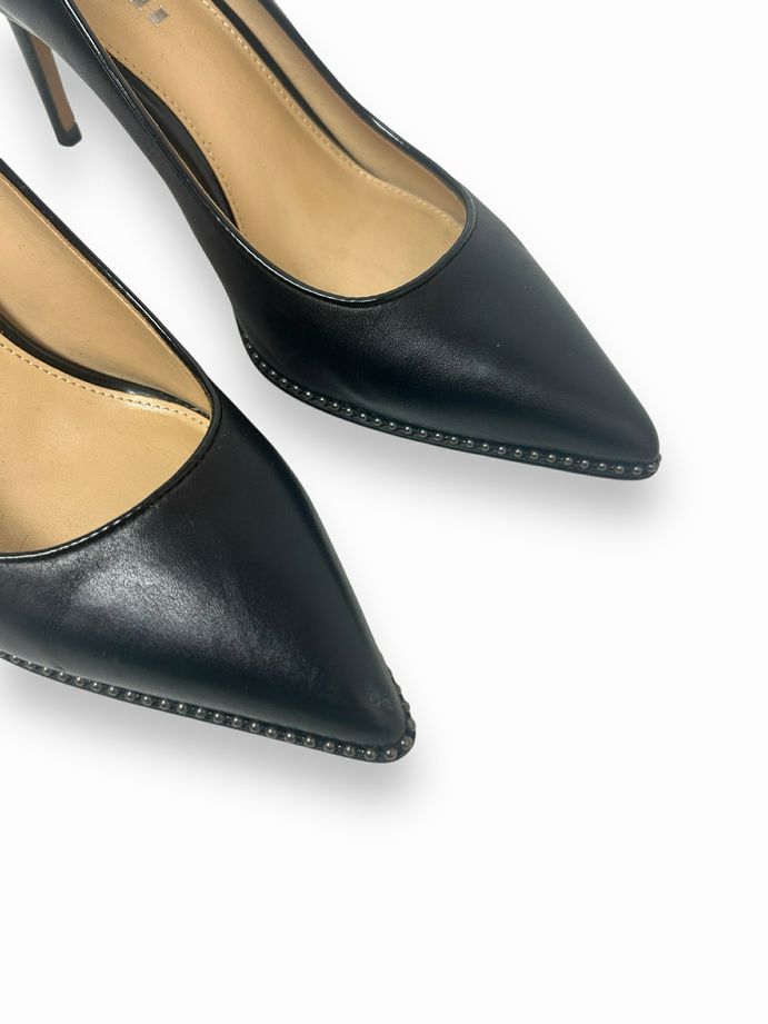 COACH SAMANTHA PUMP SIZE: 9