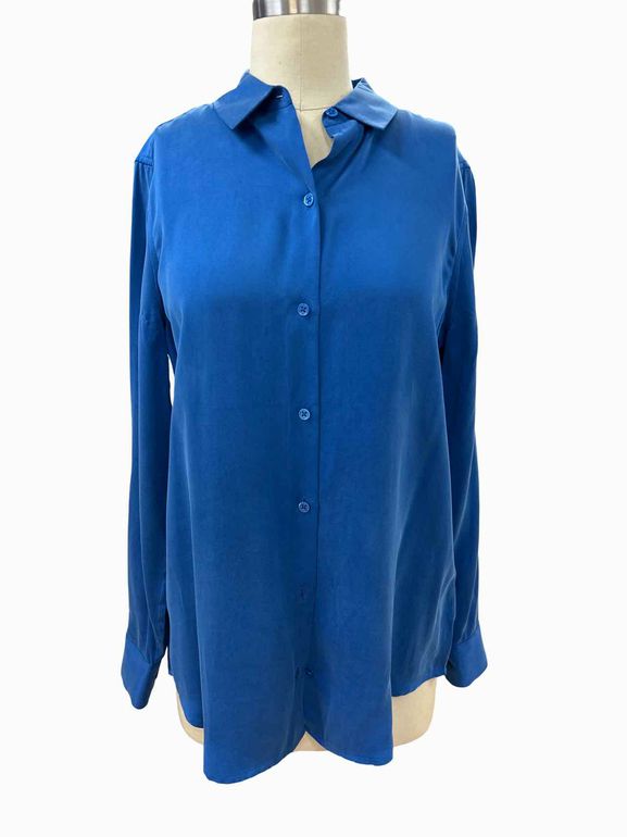 EQUIPMENT CHERILENE SILK BLEND BUTTON DOWN IN SKY DIVER SIZE: M
