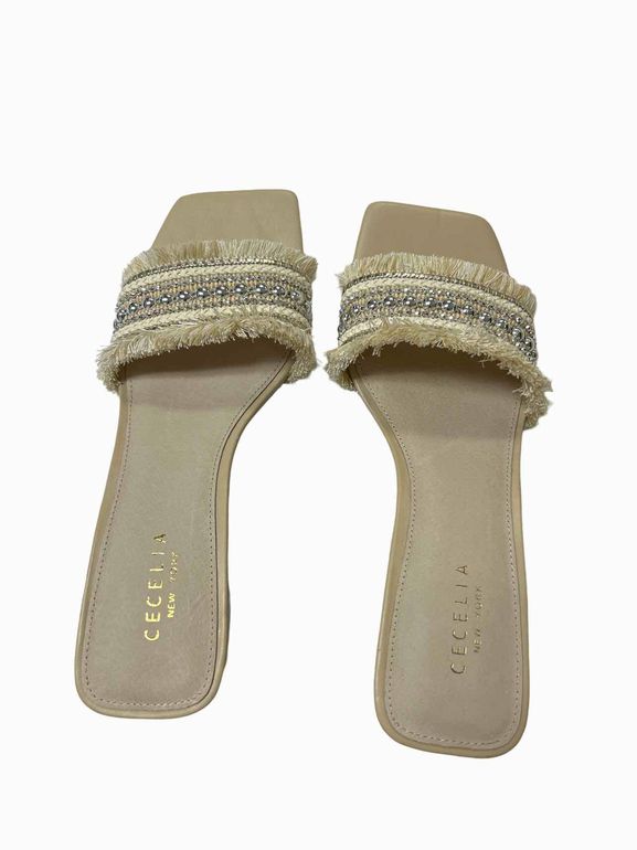 CECELIA NEW YORK NWOB! CINDER SQUARE TOE SANDAL IVORY 8.5