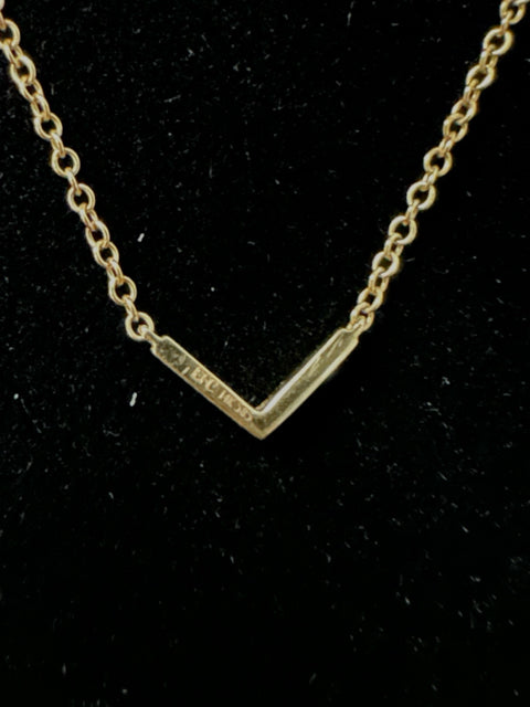 EFC  EMILY FAITH COLLECTION 14K MINI DIAMOND CHEVRON V PENDANT