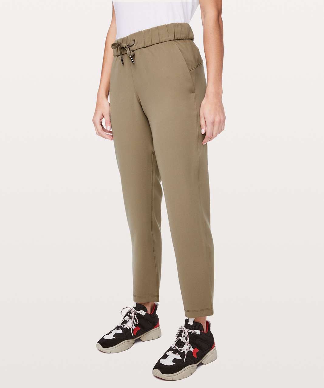 LULULEMON ON THE FLY TAN PULL ON 7/8 PANTS SIZE 6