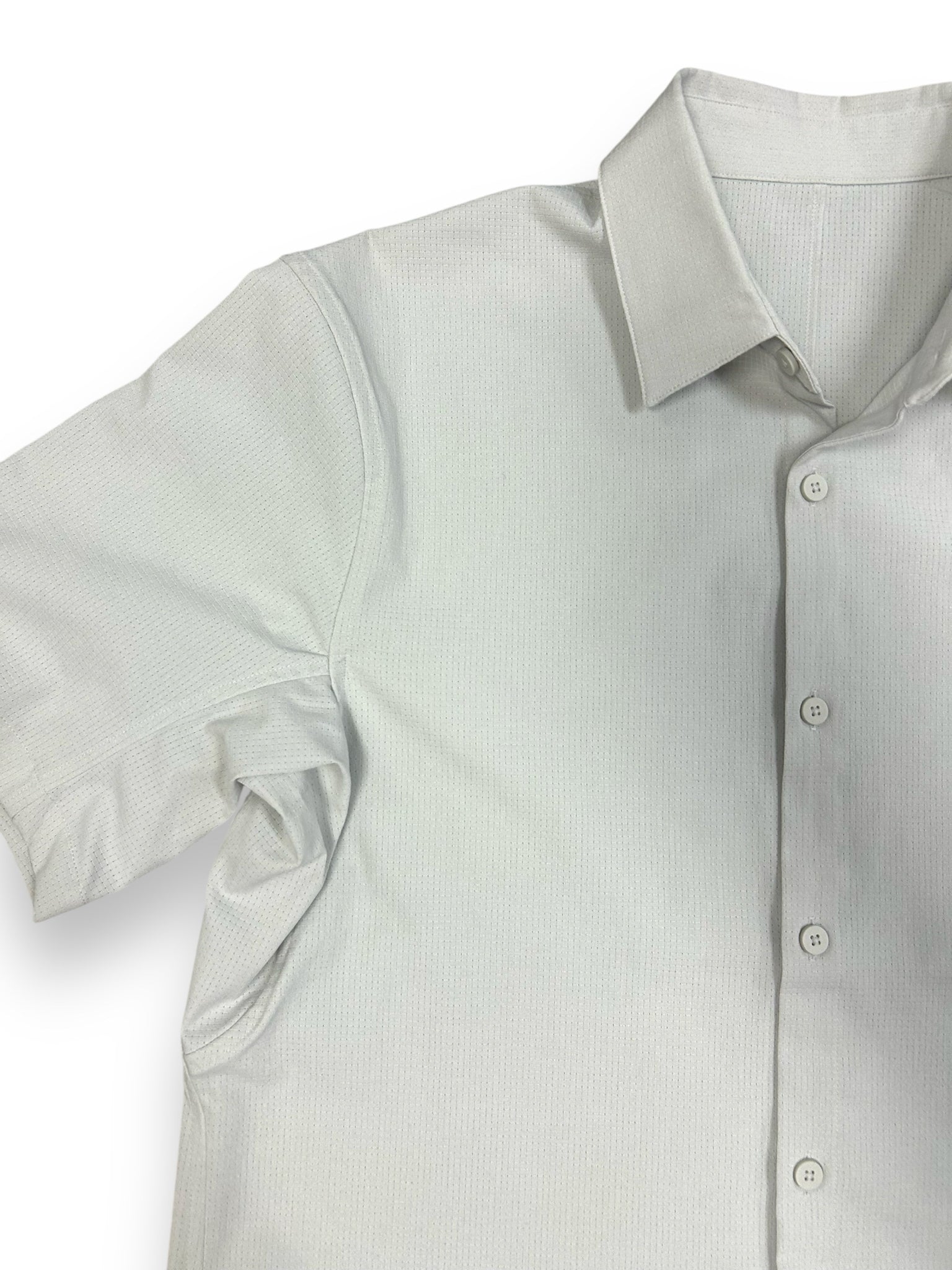 LULULEMON MEN'S AIRING EASY SHORT SLEEVE BUTTON DOWN SHIRT STONE SIZE MEDIUM