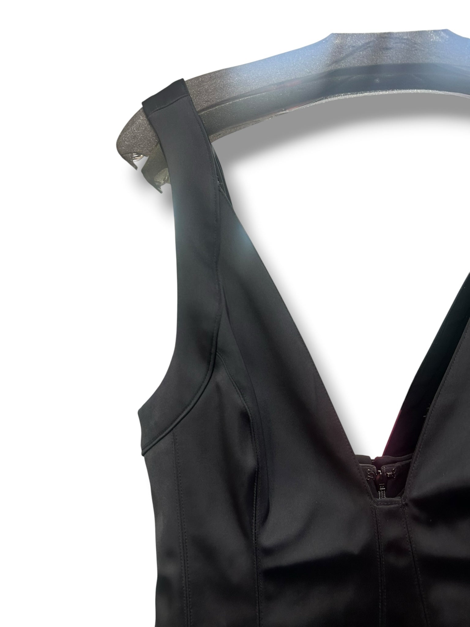 NWT ANTHROPOLOGIE BLACK PLUNGE SATIN MINI DRESS SIZE 6 WEARHOUSE CONSIGNMENT NWT ANTHROPOLOGIE BLACK PLUNGE SATIN MINI DRESS SIZE 6 WEARHOUSE CONSIGNMENT