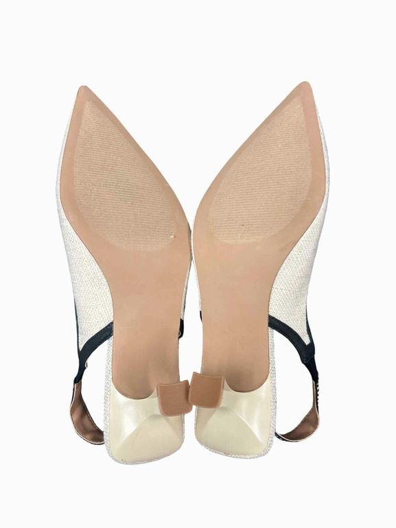STEVE MADDEN SVALEREE SLINGBACK KITTEN SANDAL SIZE: 9.5