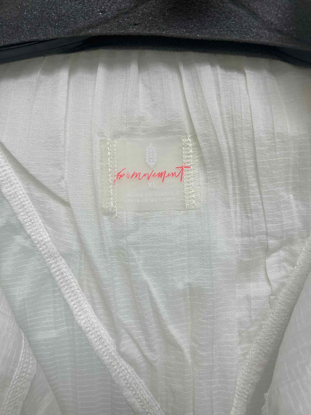 FREE PEOPLE  NWT! GREAT ESCAPE RUN WINDBREAKER ARCTIC WHITE SIZE: XL