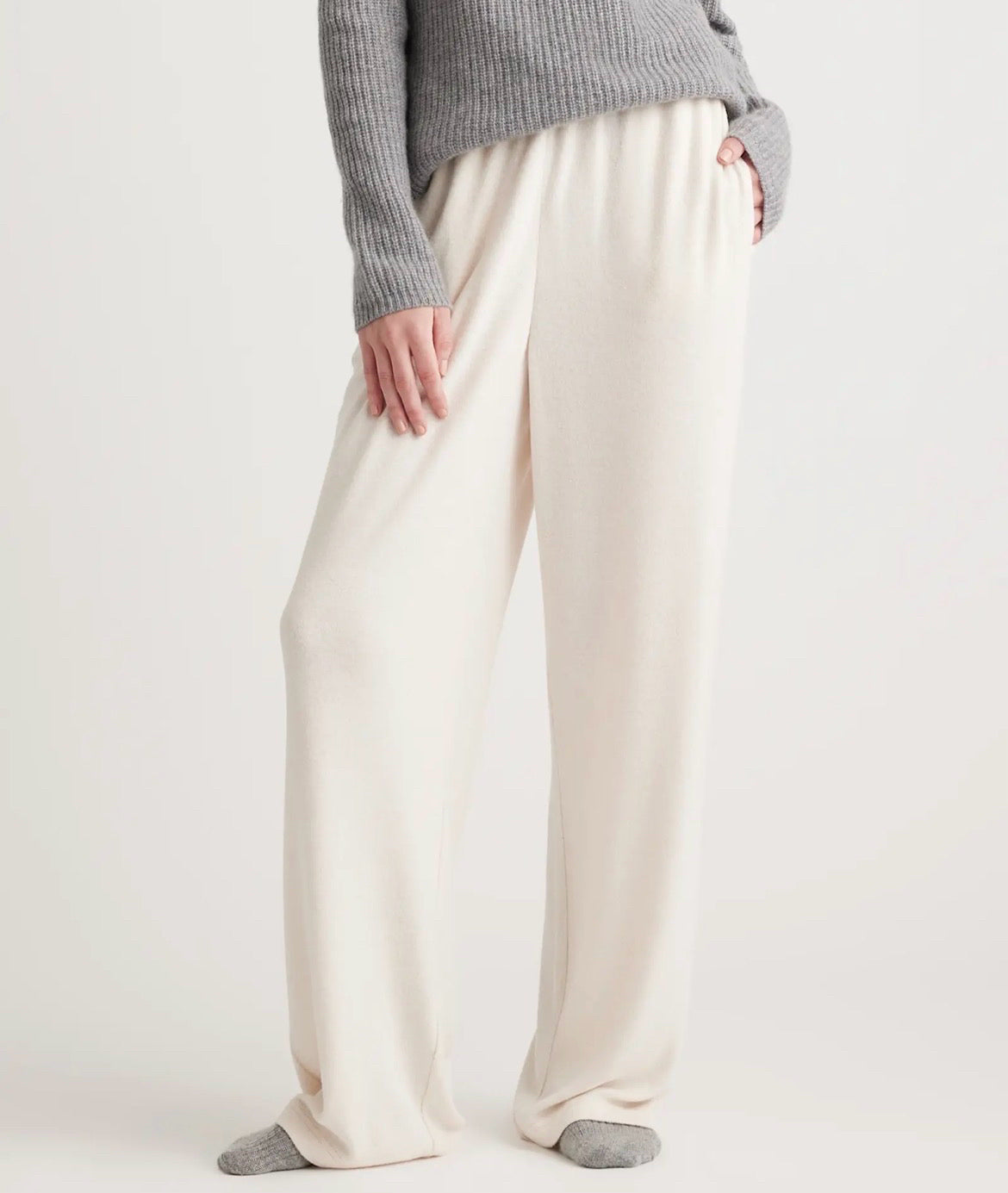 NWT QUINCE BRUSHED LOUNGE CROP HOODIE AND STRAIGHT LEG PULL ON PANTS SIZE XL