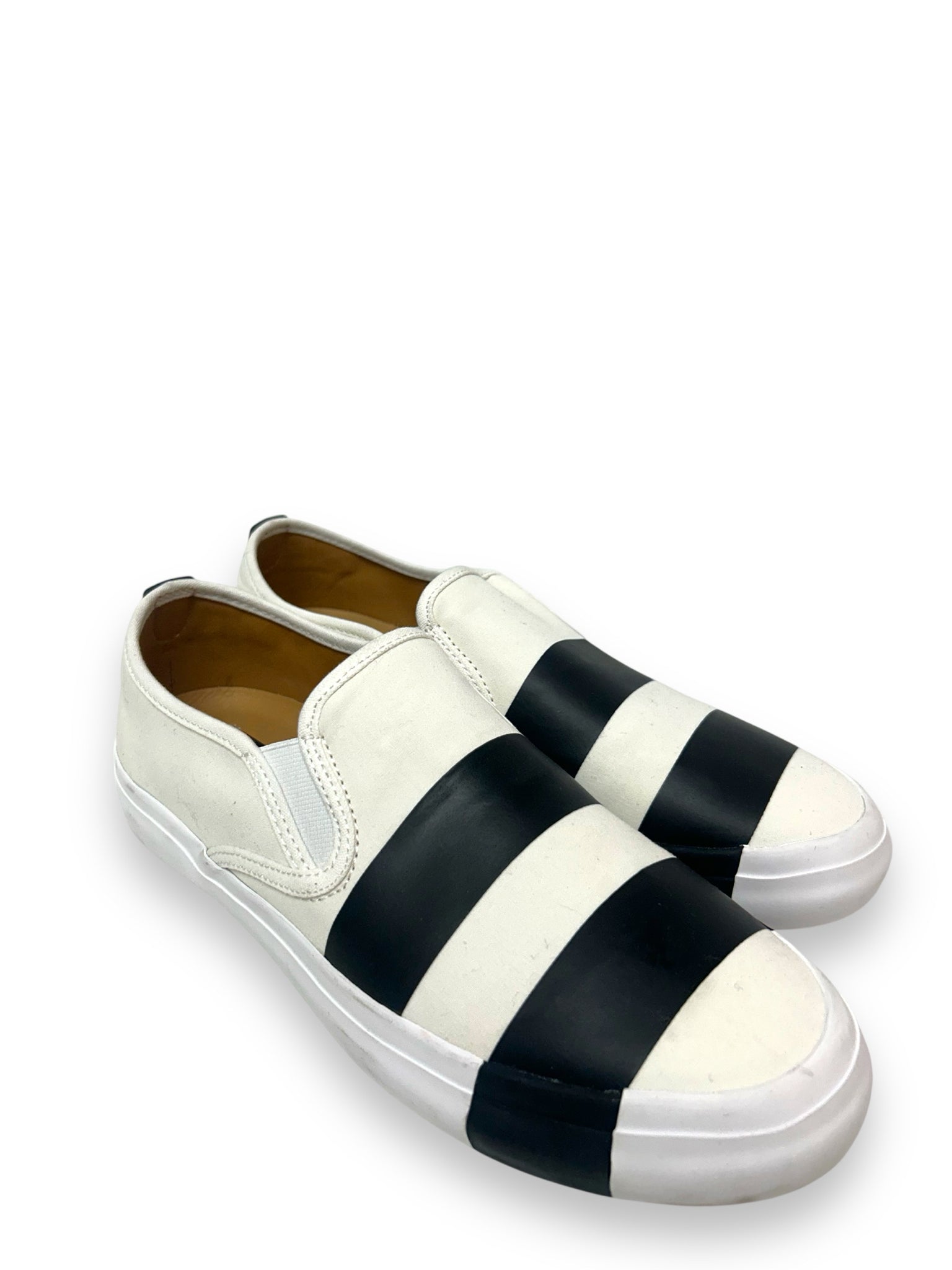 THE OFFICE OF ANGELA SCOTT SLIP ON SHOE WHITE BLACK STRIPE SIZE 39
