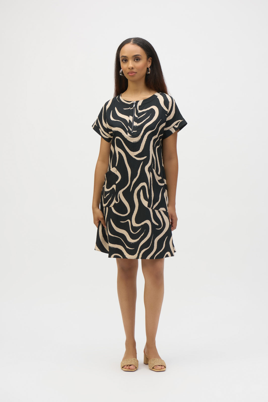 JOSEPH RIBKOFF BLACK PARCHMENT SEERSUCKER ABSTRACT PRINT A LINE DRESS SIZE 8