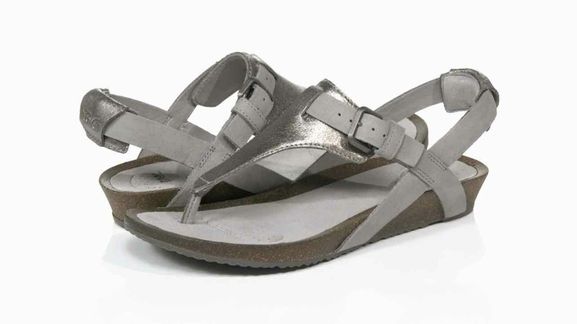 TEVA  MAHONIA 3 POINT SANDAL SIZE: 10