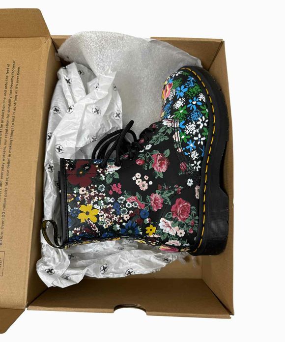 DR MARTENS NIB! PASCAL BLACK FLORAL MASH UP BOOTS SIZE 7