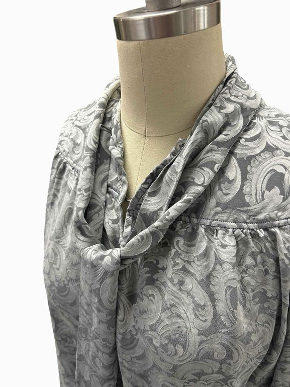 SAINT LAURENT VINTAGE PAISLEY SILK JACQUARD PUSSY BOW BLOUSE SIZE: 38