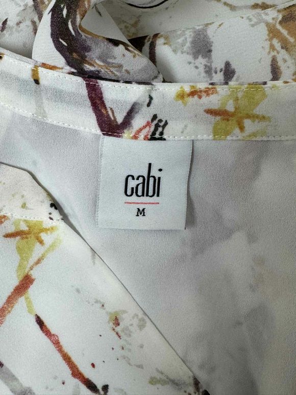 CABI 3694 GODDESS V NECK PRINT BLOUSE SIZE M