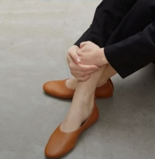 NIB EVERLANE THE ITALIAN LEATHER DAY GLOVE FLATS TOASTED ALMOND SIZE 11 - WEARHOUSE  CONSIGNMENT