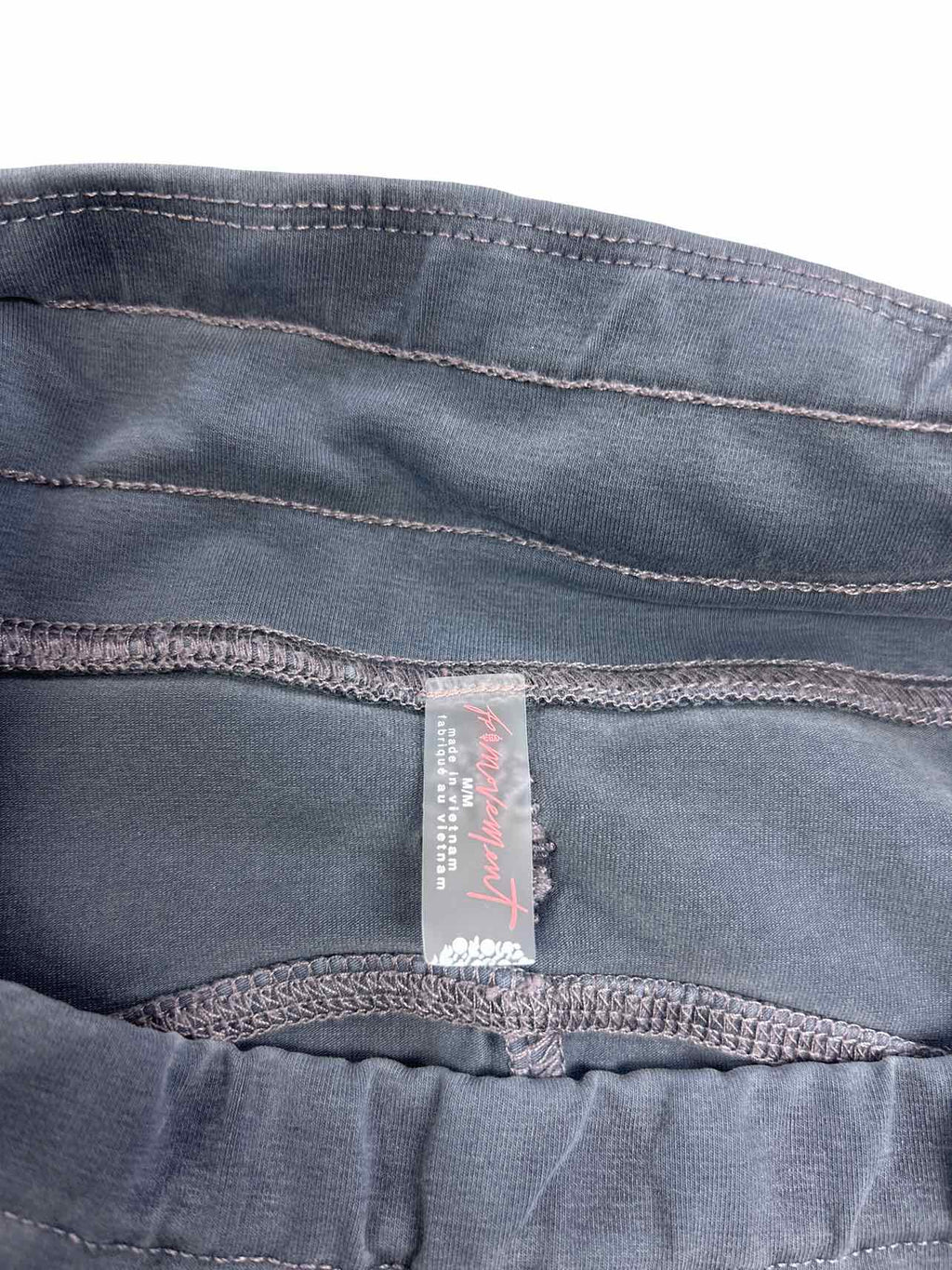FREE PEOPLE MOVEMENT NEW! NEW FLOW FLARE PANT VINTAGE INDIGO SIZE: M