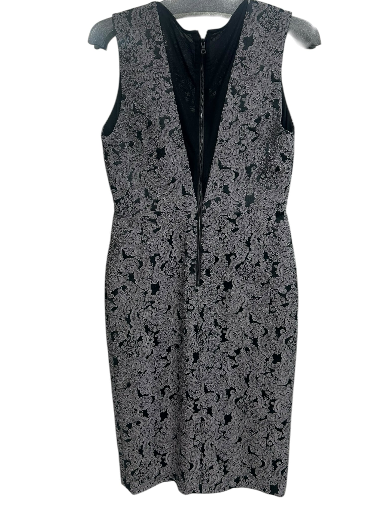 NWT ALICE & OLIVIA BAYLEE BROCADE V NECK SHEATH GRAY BLACK DRESS SIZE 8