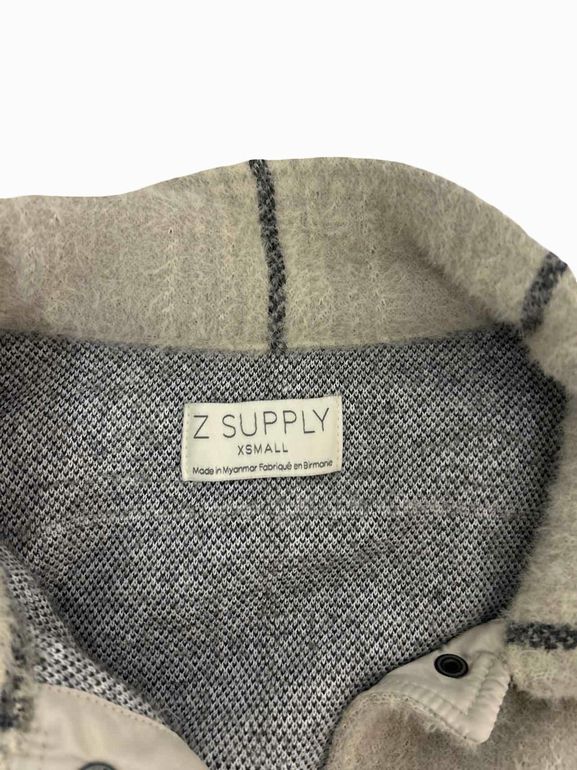 Z SUPPLY  BRONX PLAID SNAP-FRONT SIZE: XS