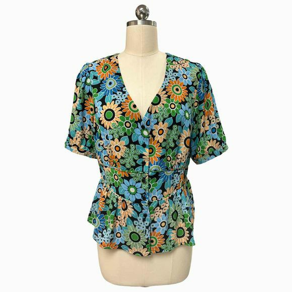 CABI 5900 HAPPY FLORAL TOP SIZE M