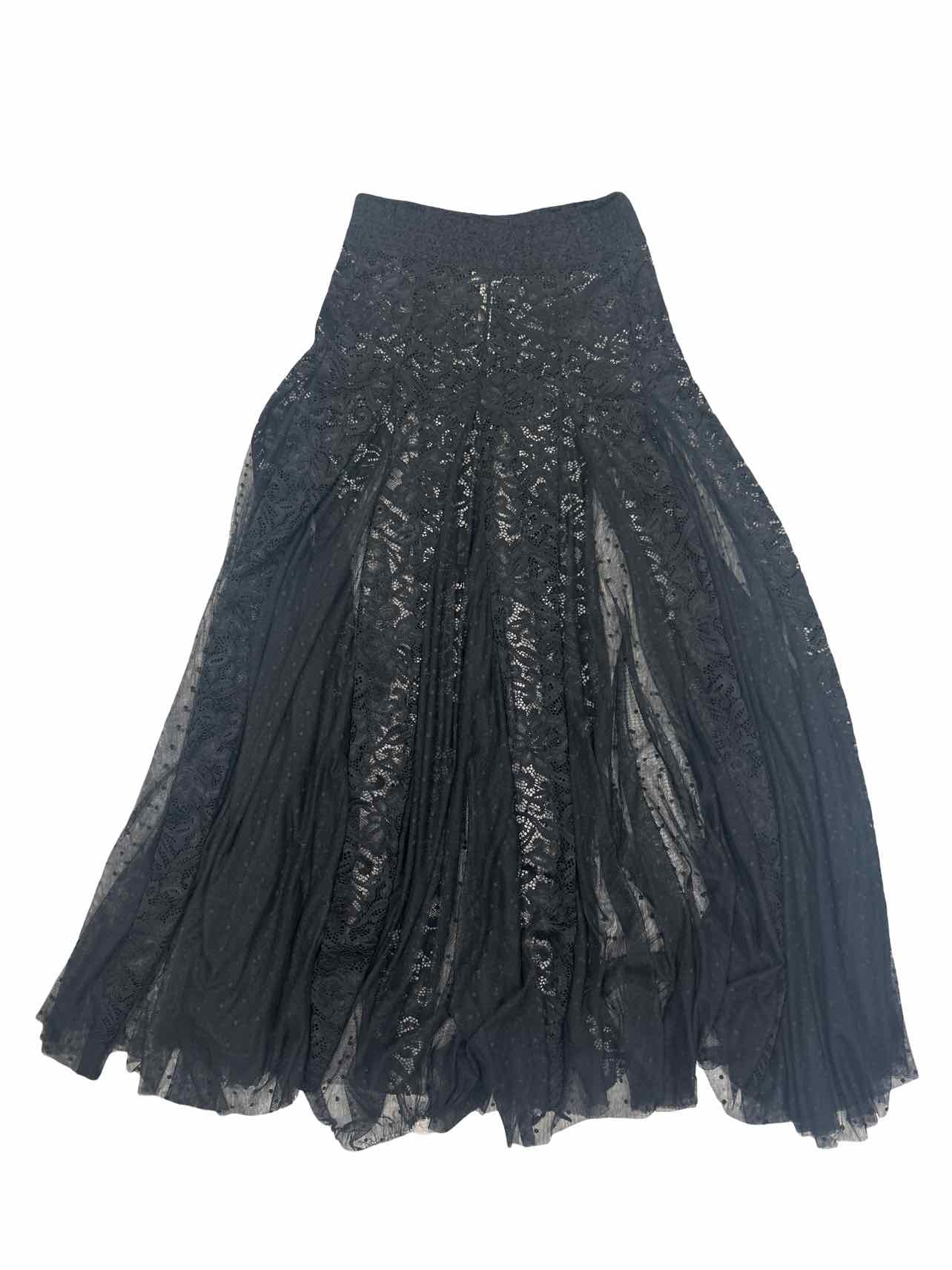 FREE PEOPLE A DAY OUT LACE DOT MESH SKIRT SIZE: XS
