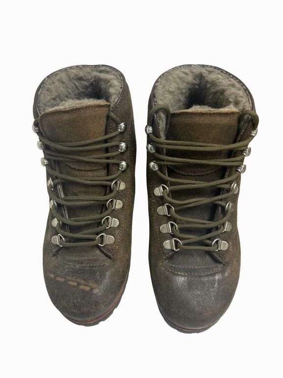 GOLDEN GOOSE SHEARLING HIKING BOOTS SIZE: 38