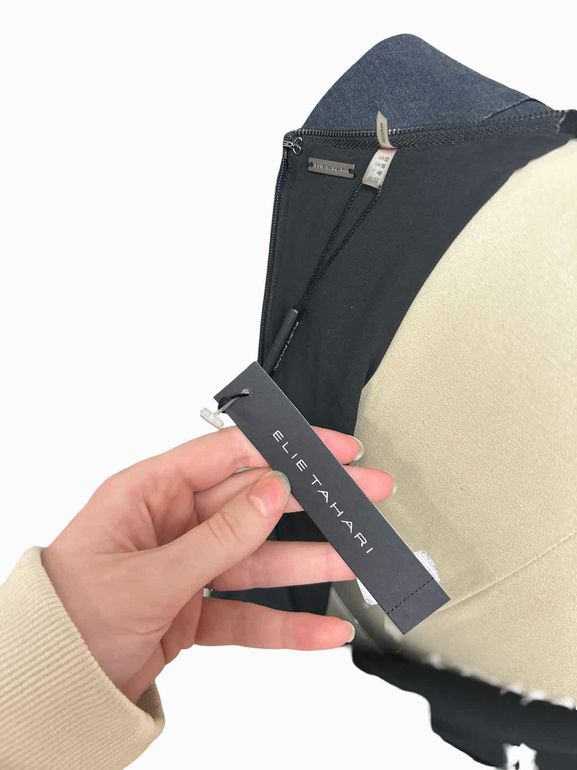 TAHARI ZIPPER ACCENT BENTLEY DRESS SIZE: 12