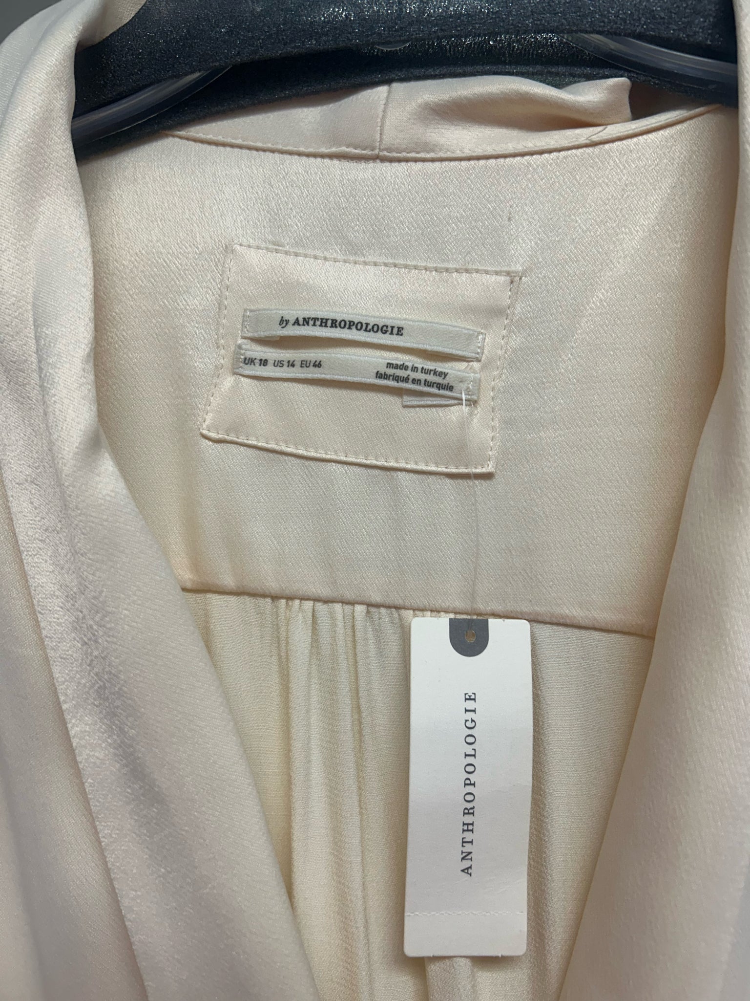 NWT ANTHROPOLOGIE TWIST FRONT SATIN SLEEVELEESS CREAM LONG DRESS SIZE 14
