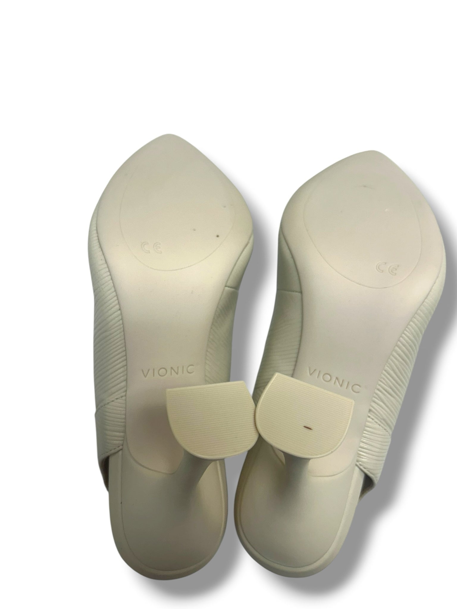 NEW IN BOX VIONIC ADALENA CREAM SLINGBACK SIZE 8