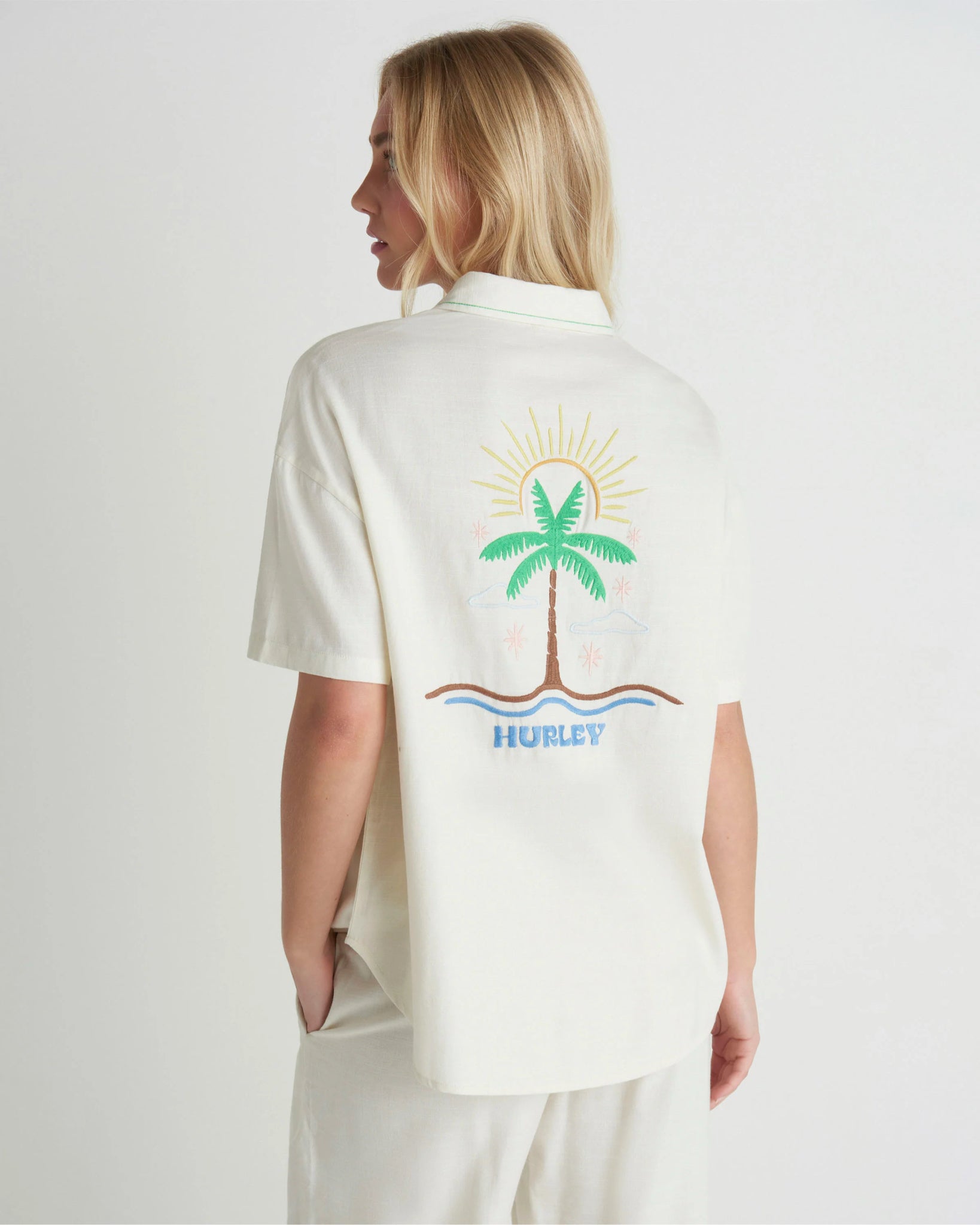 NEW WITH TAGS HURLEY GOLDIE EMBROIDERED 2 PIECE LOUNGE SET SIZE LARGE