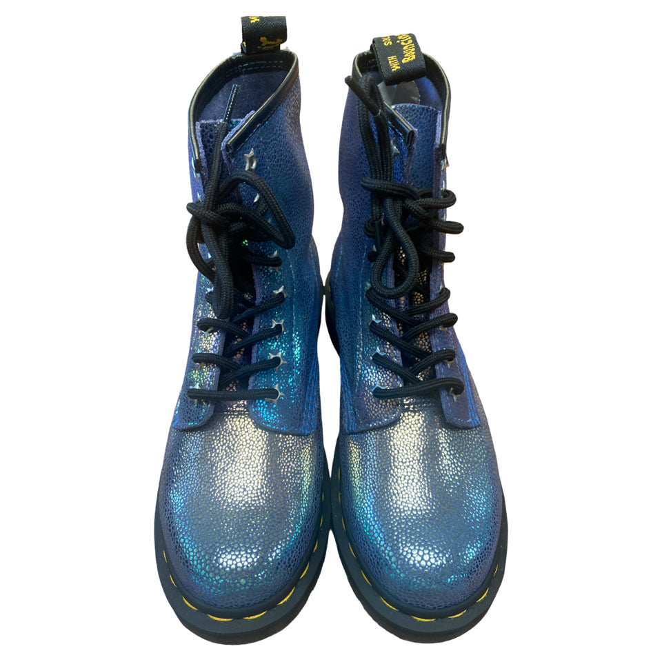 DR MARTENS NWOB RAINBOW RAY BLACK RAINBOW LACE UP BOOT SIZE 37