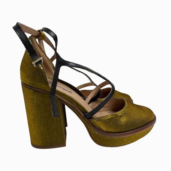 FREE PEOPLE WYTHE SATIN METALLIC T-STRAP GOLD PLATFORM HEEL SIZE 40