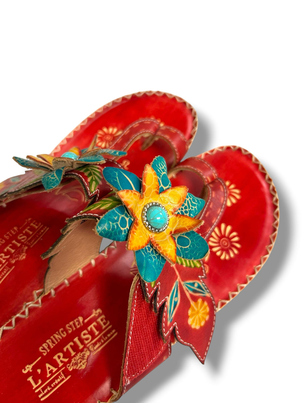 L'ARTISTE SPRING STEP BERRY HAND PAINTED EMBOSSED FLORAL SANDALS SIZE 41