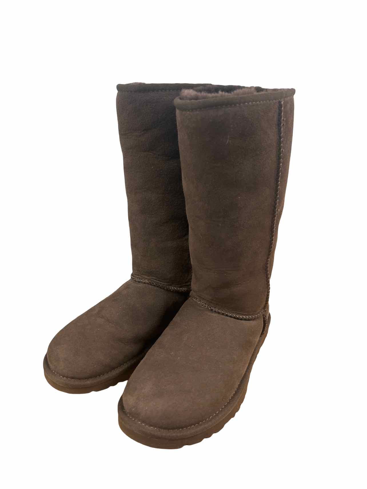UGG NWB CLASSIC TALL SUEDE SHEEPSKIN SIZE: 6 - WEARHOUSE  CONSIGNMENT