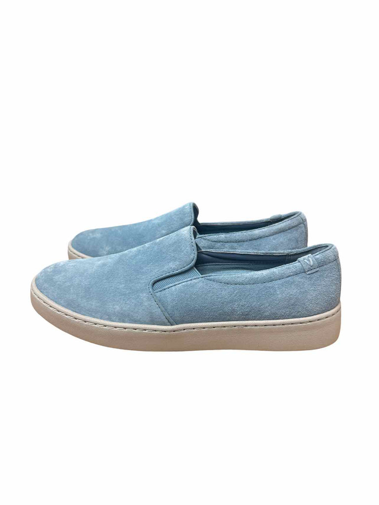 VIONIC NWOB AVERY SUEDE SLIP-ON SHOES SIZE: 9