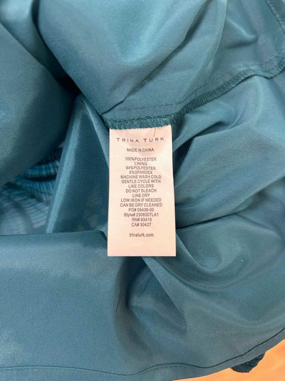 TRINA TURK NWT TRINA TURK LACE ATLANTIC SHIFT DRESS SIZE: 8