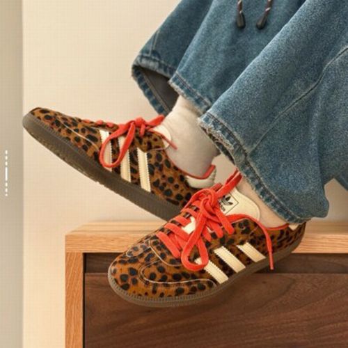 ADIDAS SAMBA OG RED LEOPARD SNEAKER SIZE: 7