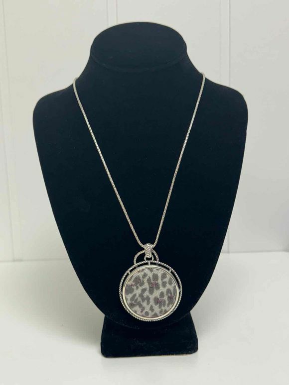 BRIGHTON VINTAGE DREAMS ROUND CHEETAH PRINT DOUBLE STRAND PENDENT